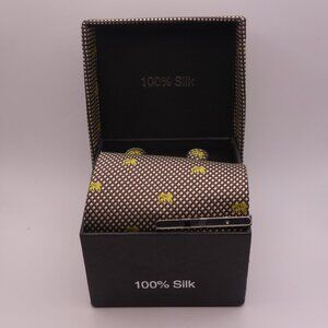 100% Silk Tie with Matching Cuff Links, Pocket Square and Tie Clip New in Box!